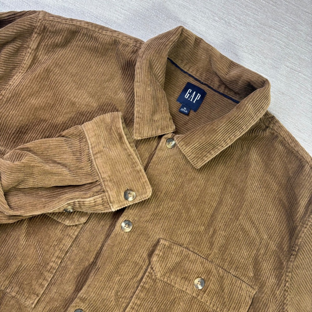 Gap Mens XL Brown Cotton Corduroy Long Sleeve Button Down Utility Shirt GP001769